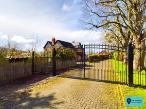 Gated Development - click for photo gallery